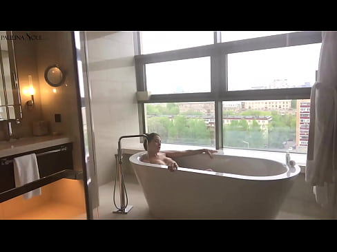 ❤️ Valtava babe runkkaa intohimoisesti pilluaan kylpyhuoneessa ❤❌ Anaalivideo at fi.purchasexz.top